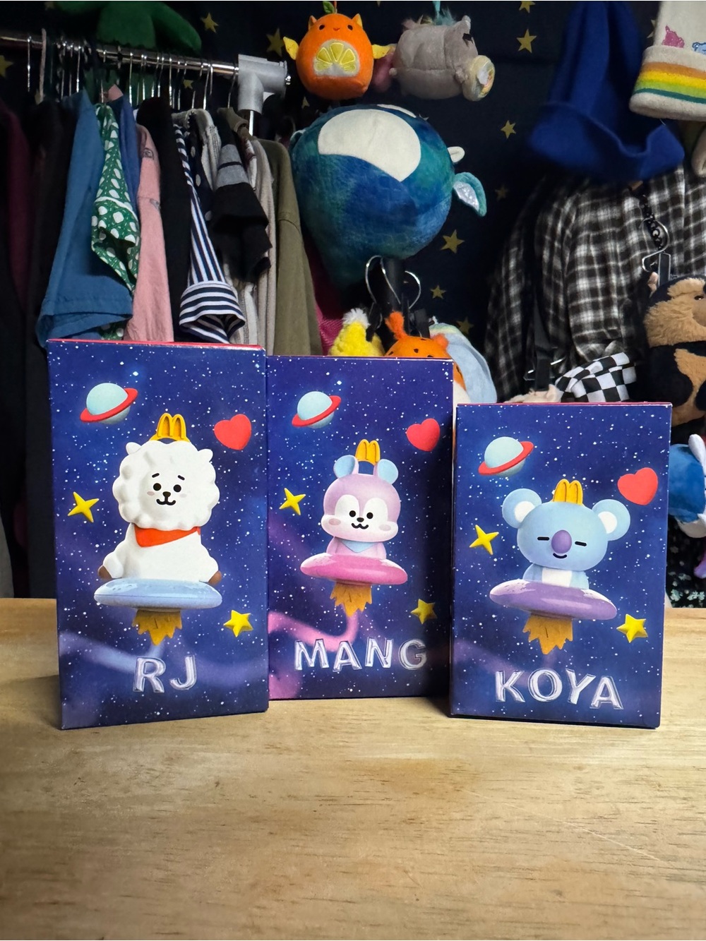 BTS BT21 McDonald’s Keychains - Mang Koya RJ - Picture 2 of 3